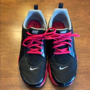 Women’s Nike Running Shoes 8.5 US